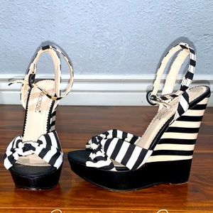 Shoedazzle Wedges